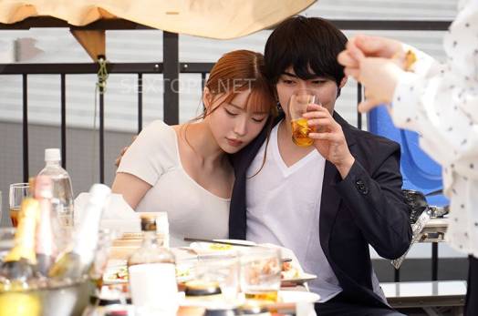 Chị trưởng phòng đã có chồng say lên thì nứng…trong bửa tiệc công ty